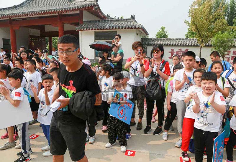 students visit kung fu school